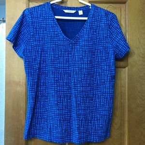 Liz Claiborne blue design V neck T shirt, Medium